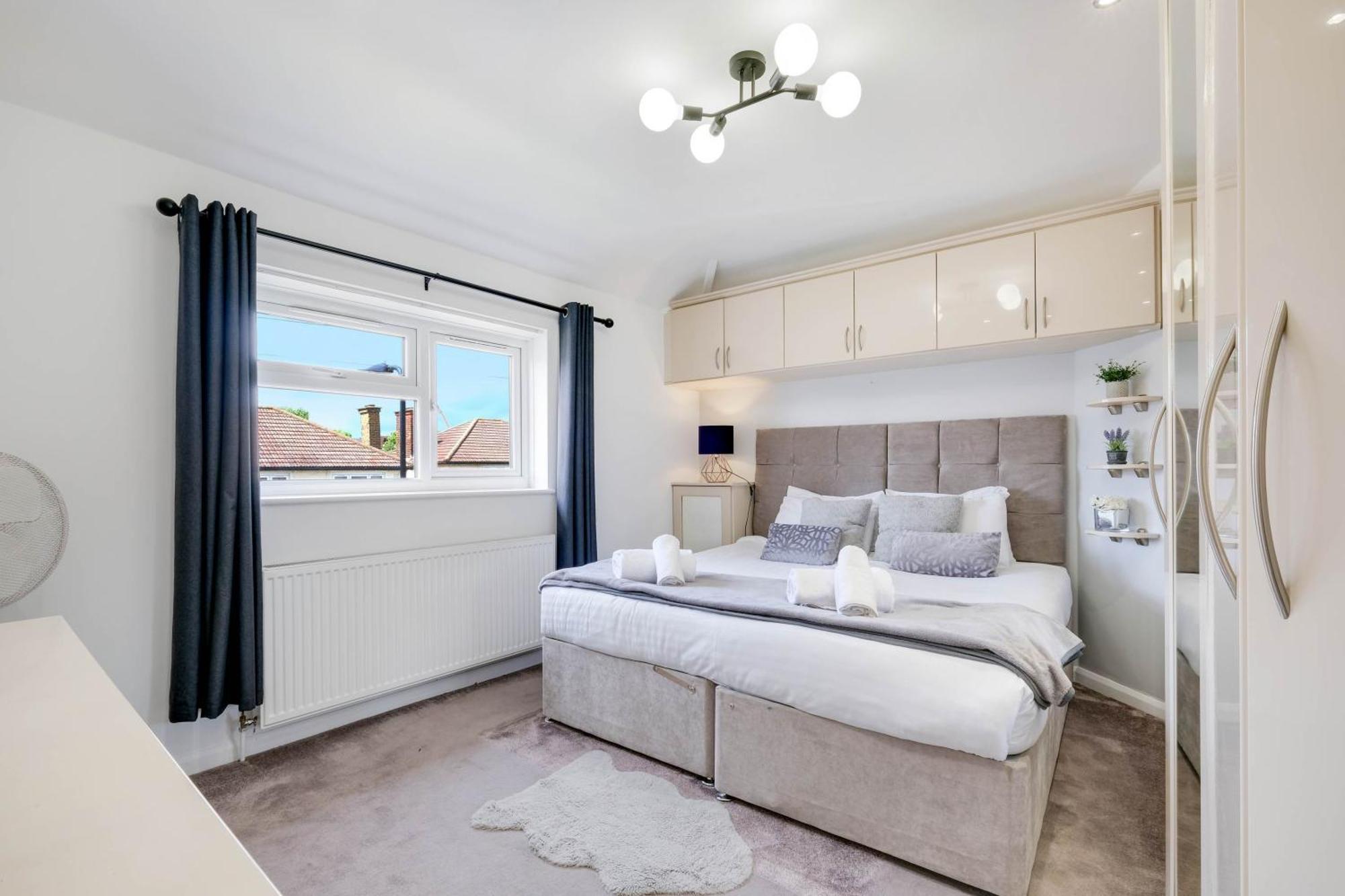Appartement Hanwell 2 Bedroom Maisonette By 360stays *