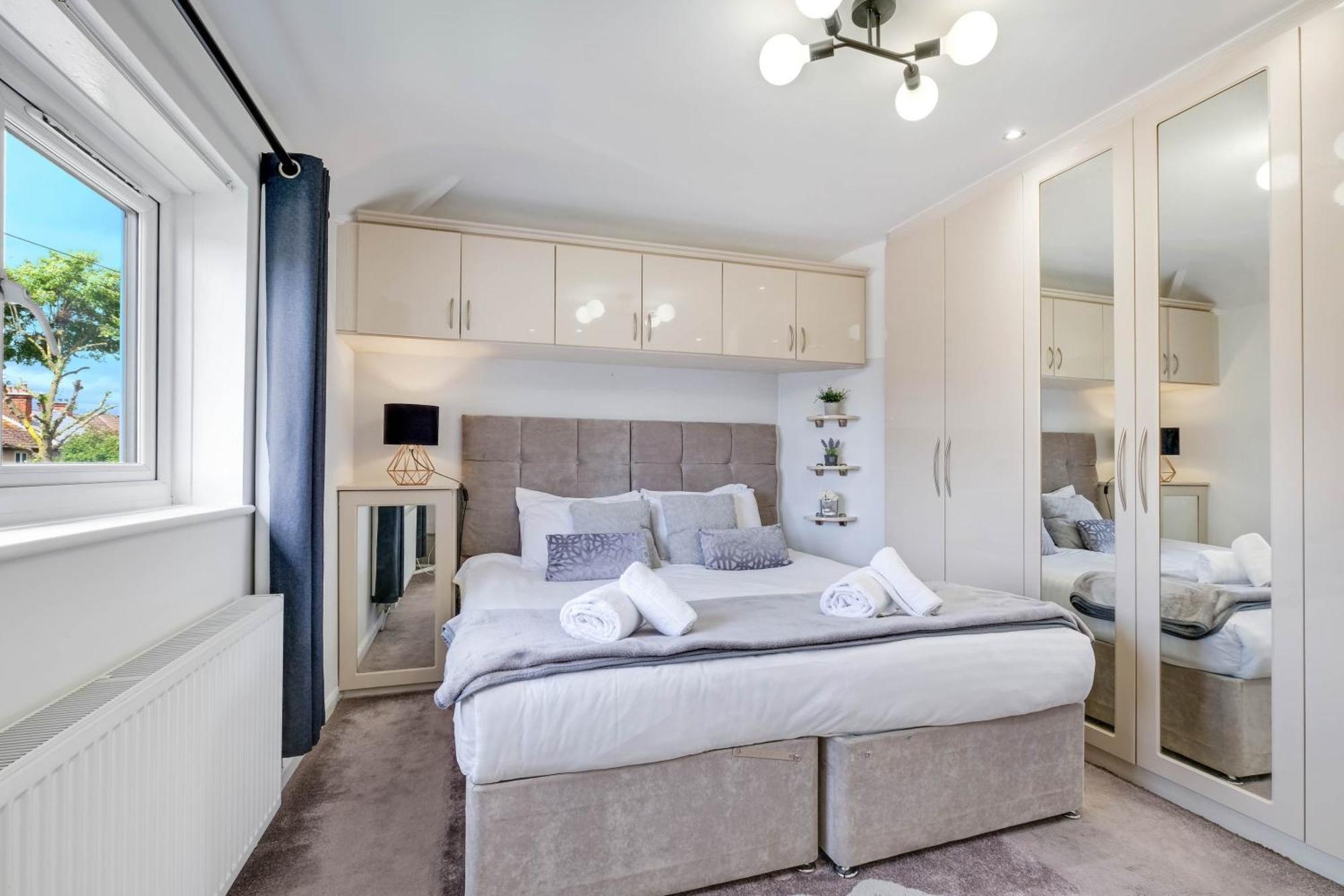 Hanwell 2 Bedroom Maisonette By 360stays Londres