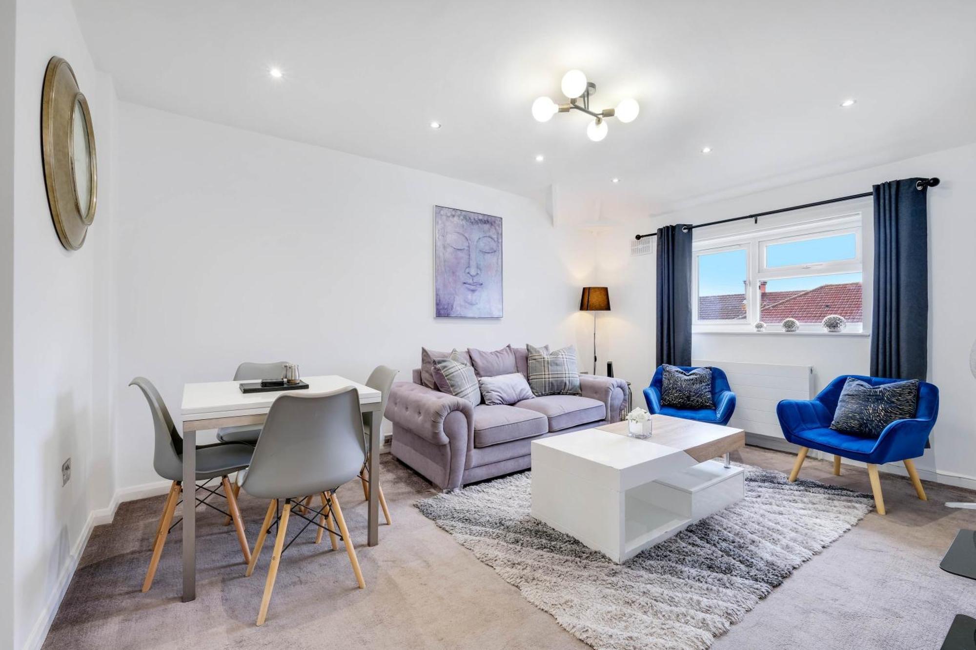 Hanwell 2 Bedroom Maisonette By 360stays Londres