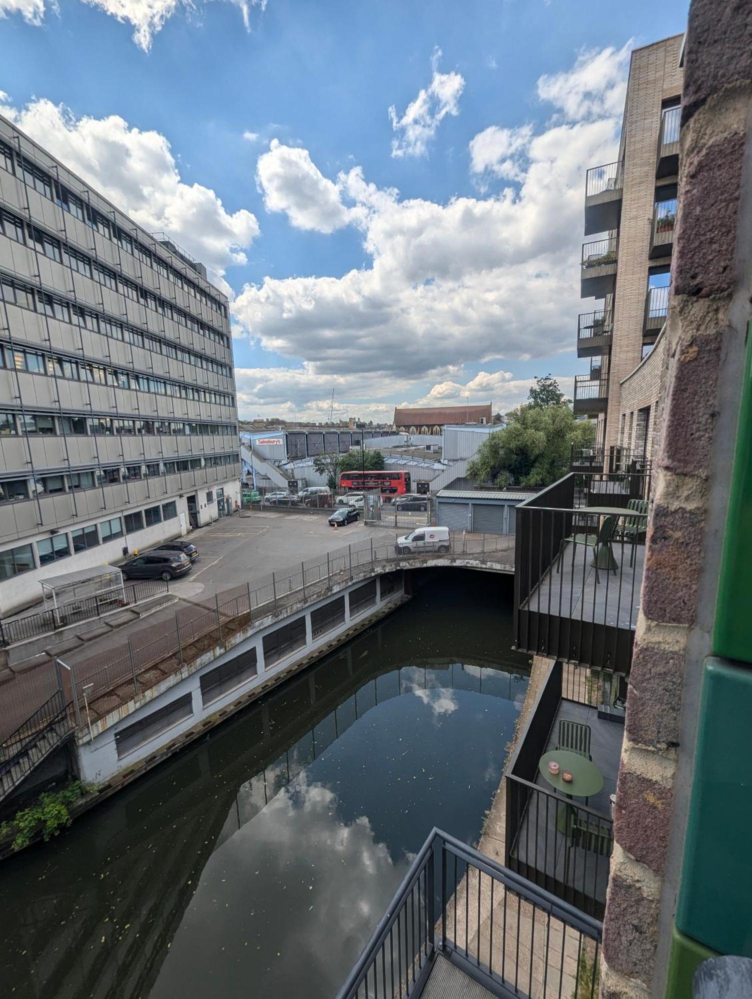 Camden Regent Canal Double Private Bathroom Séjour chez l'habitant Londres