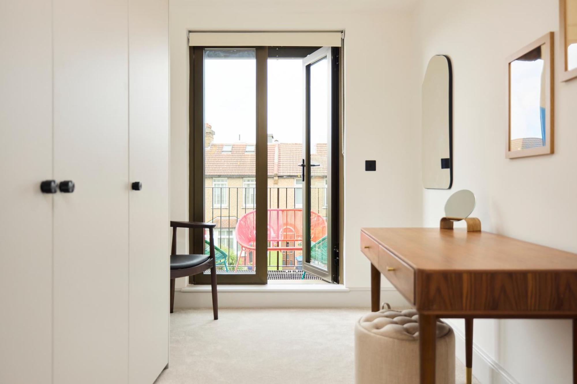 The South Wimbledon Place - Adorable 2bdr Flat With Balcony Apartment London