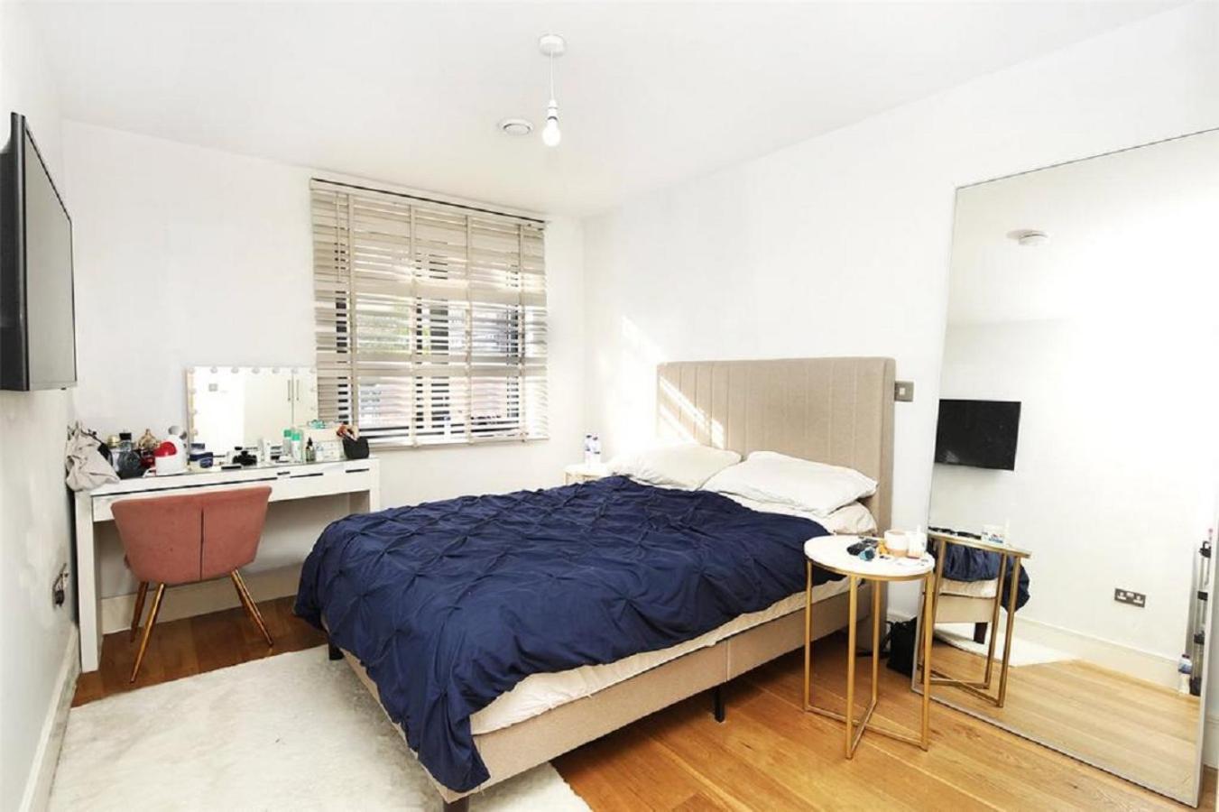 Exquisite One Bed With View And Near Tube Appartement Londres