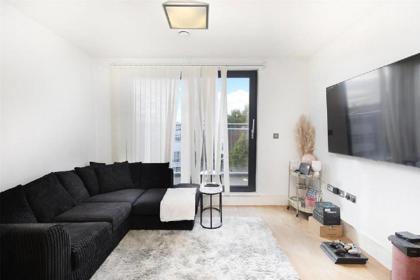 Appartement Exquisite One Bed With View And Near Tube *