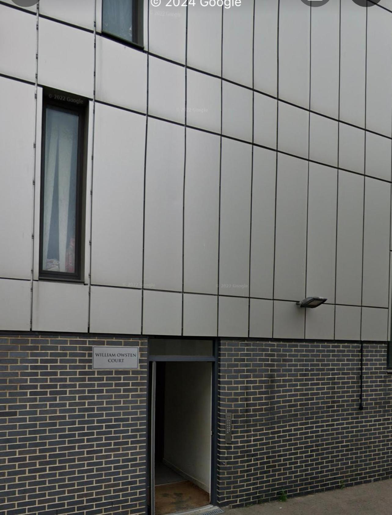 Spacious 2bedroom In Airport Appartement *