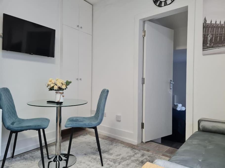 Apartamento Stylish And Spacious 1 Bedroom Kensal Tube 1a