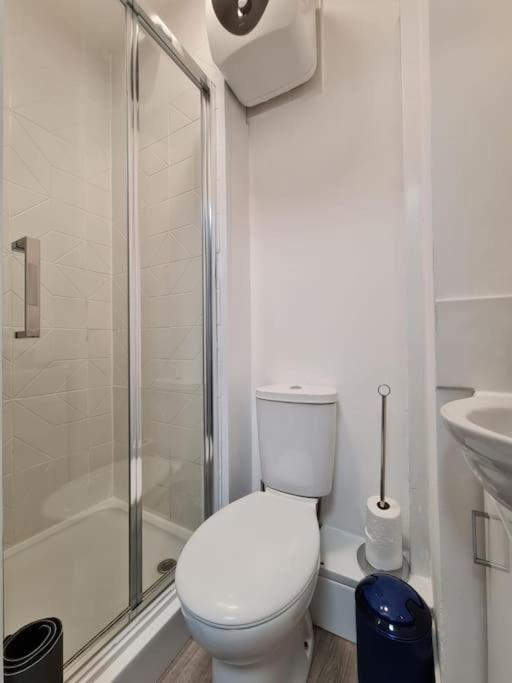 Stylish And Spacious 1 Bedroom Kensal Tube 1a Apartamento Londres