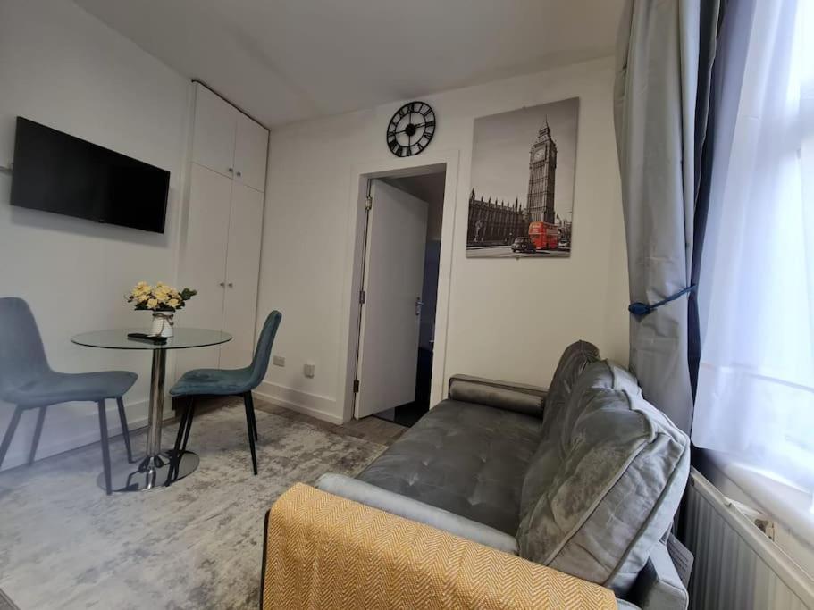 Apartamento Stylish And Spacious 1 Bedroom Kensal Tube 1a
