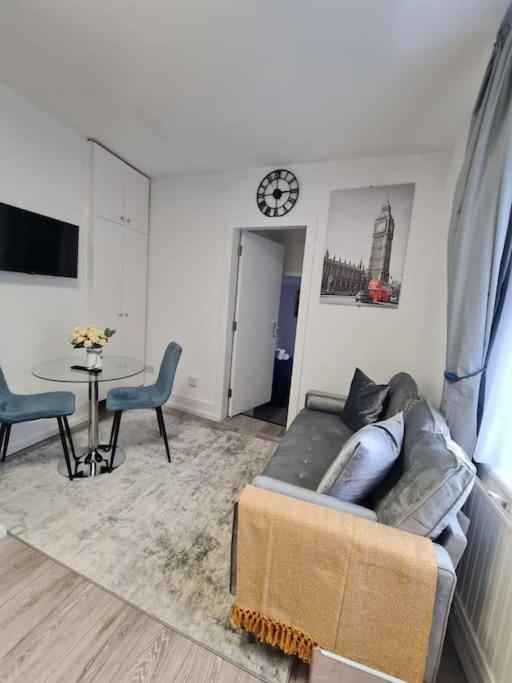 Apartamento Stylish And Spacious 1 Bedroom Kensal Tube 1a *