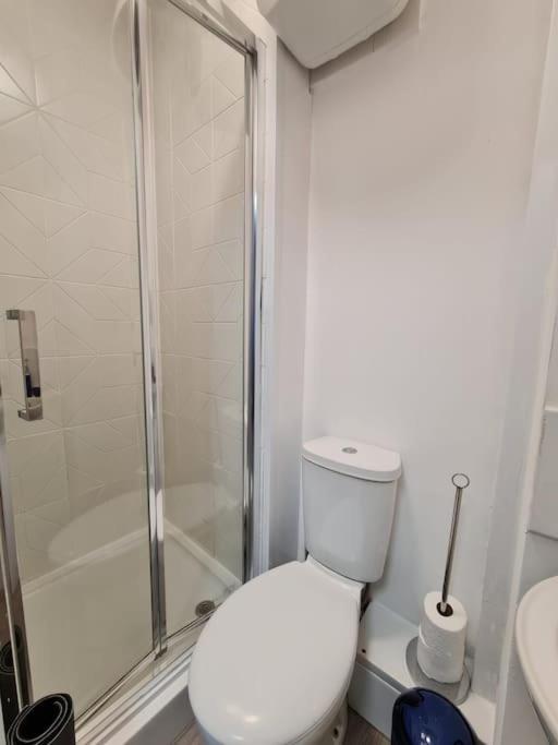 Apartamento Stylish And Spacious 1 Bedroom Kensal Tube 1a Londres