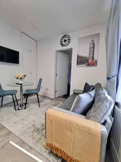 Apartamento Stylish And Spacious 1 Bedroom Kensal Tube 1a *