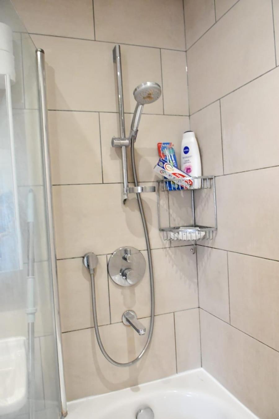 Spacious 2bedroom In Airport Appartement Londres