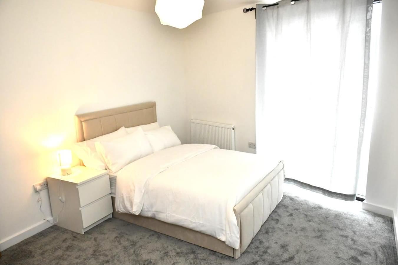 Spacious 2bedroom In Airport