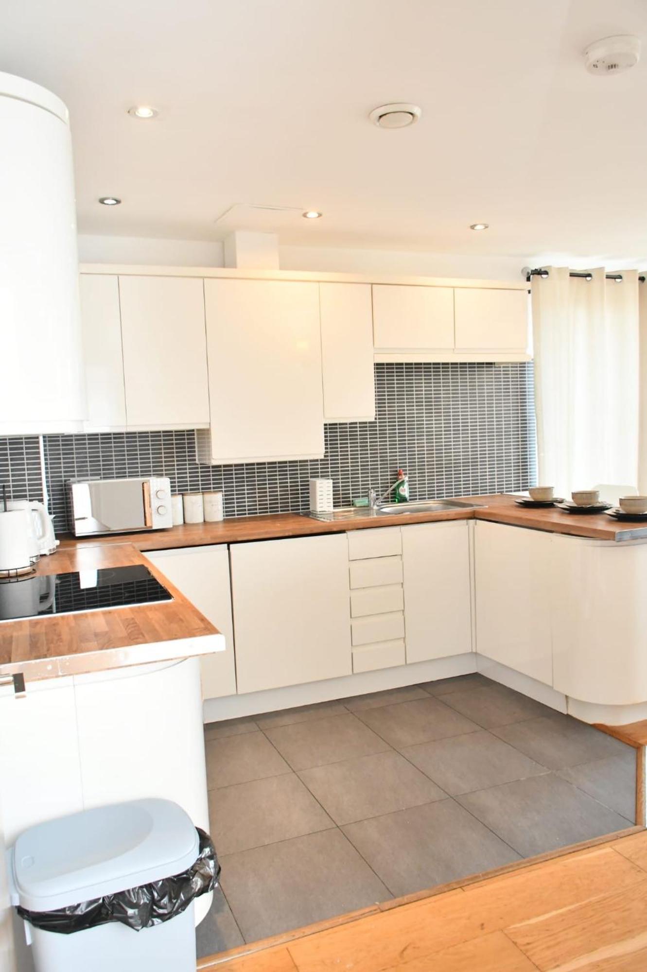 Spacious 2bedroom In Airport Appartement