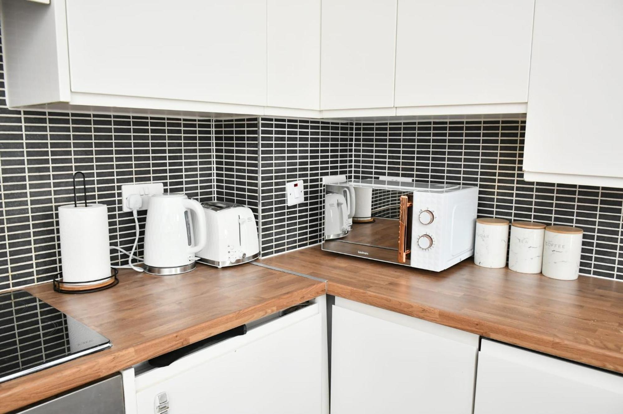 Spacious 2bedroom In Airport Londres