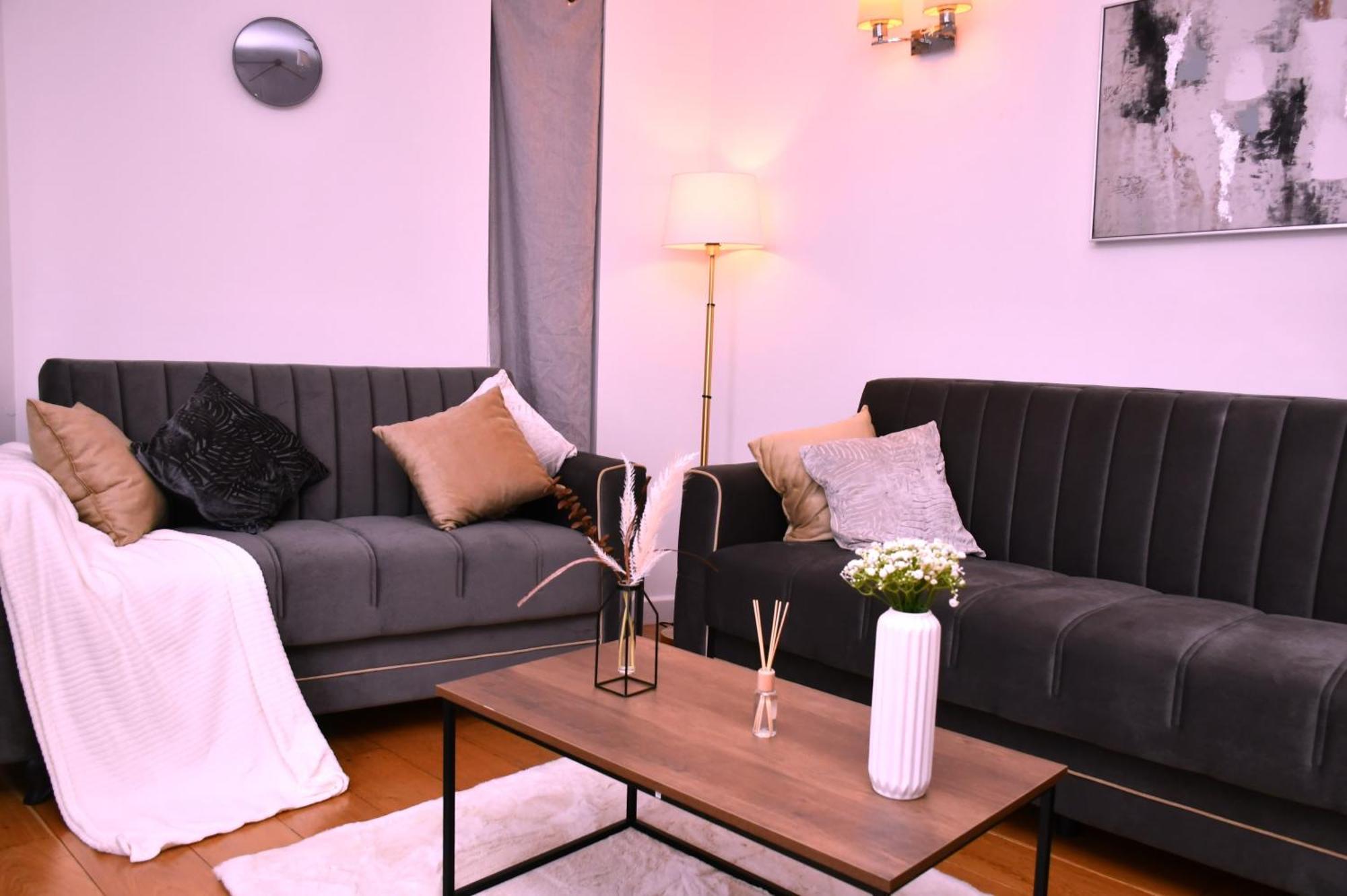Spacious 2bedroom In Airport Appartement Londres