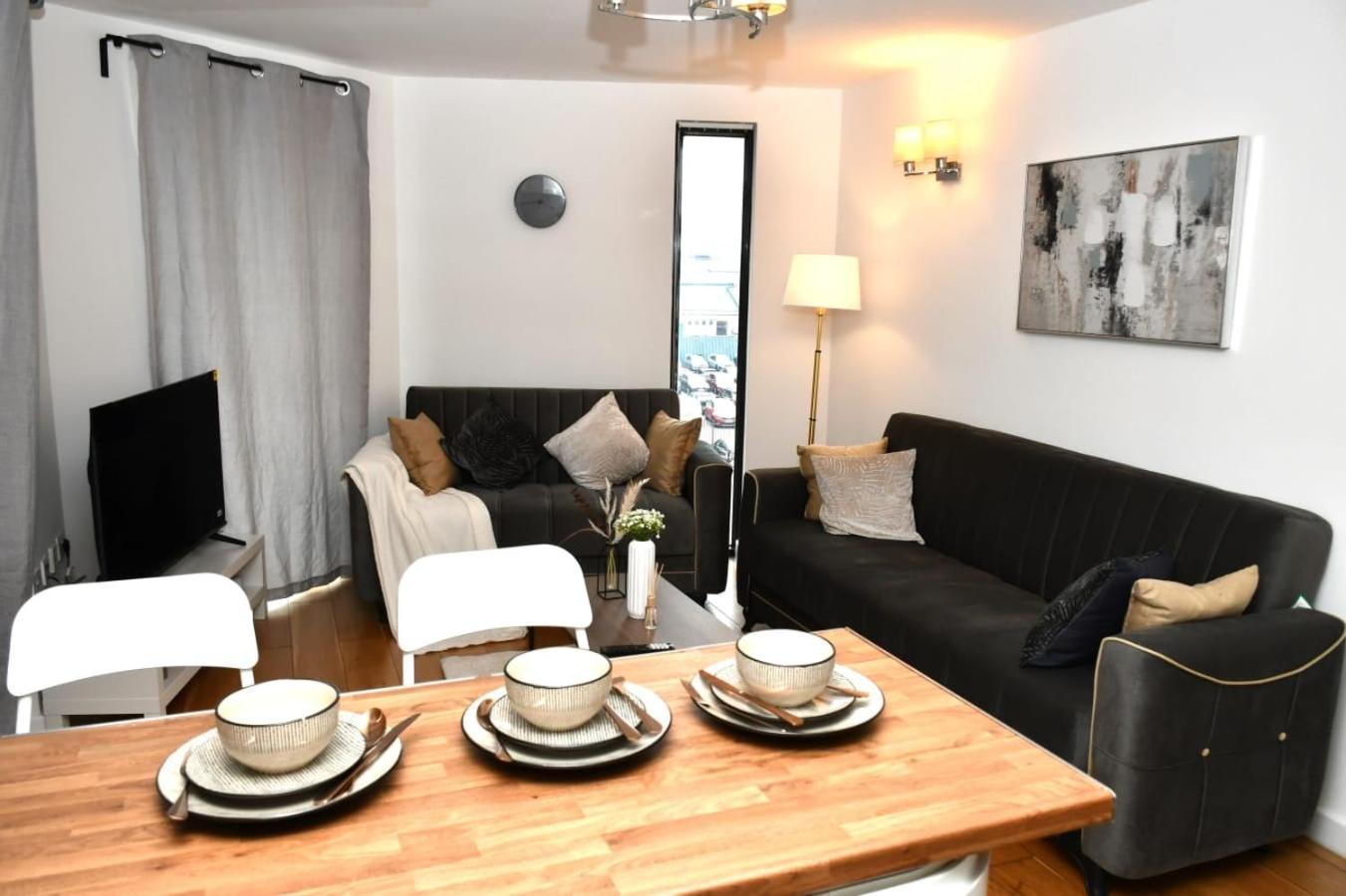 Appartement Spacious 2bedroom In Airport Londres