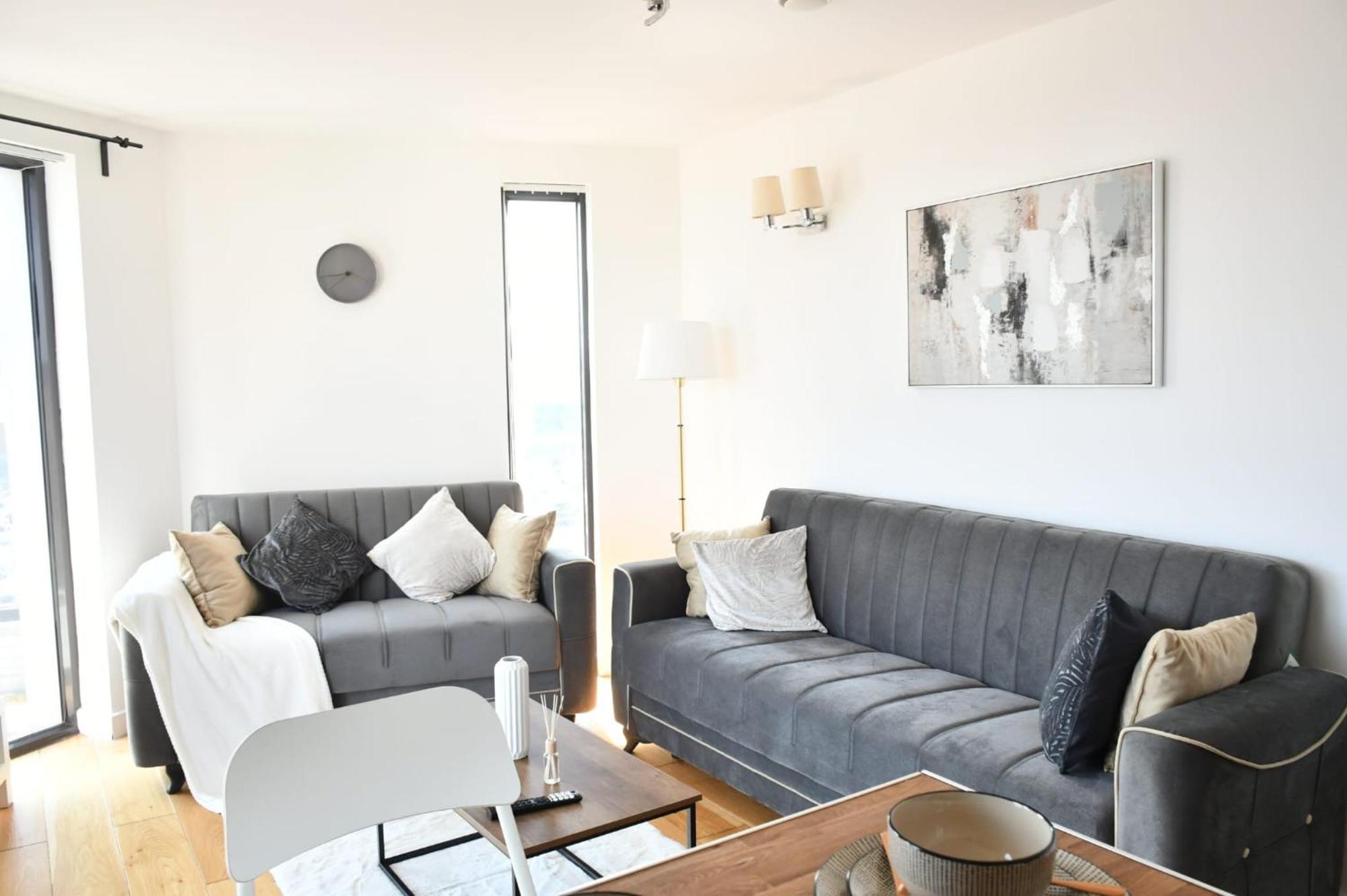 Spacious 2bedroom In Airport Londres