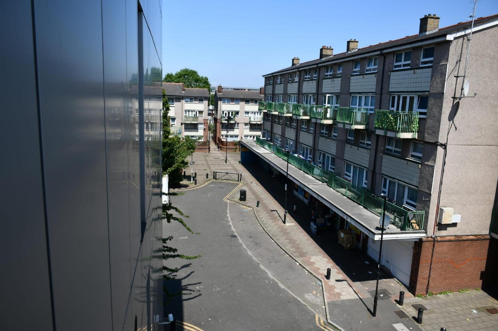 Spacious 2bedroom In Airport * Londres