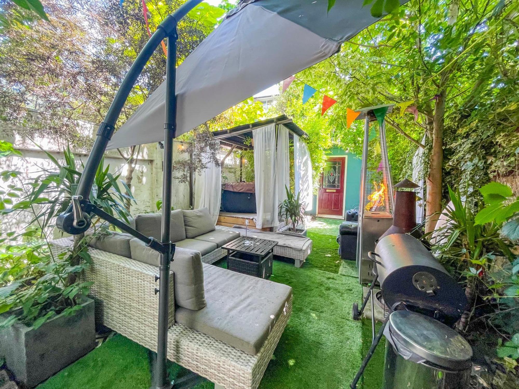 Double W/projector & Garden Hot Tub Accommodatie bij particulieren *