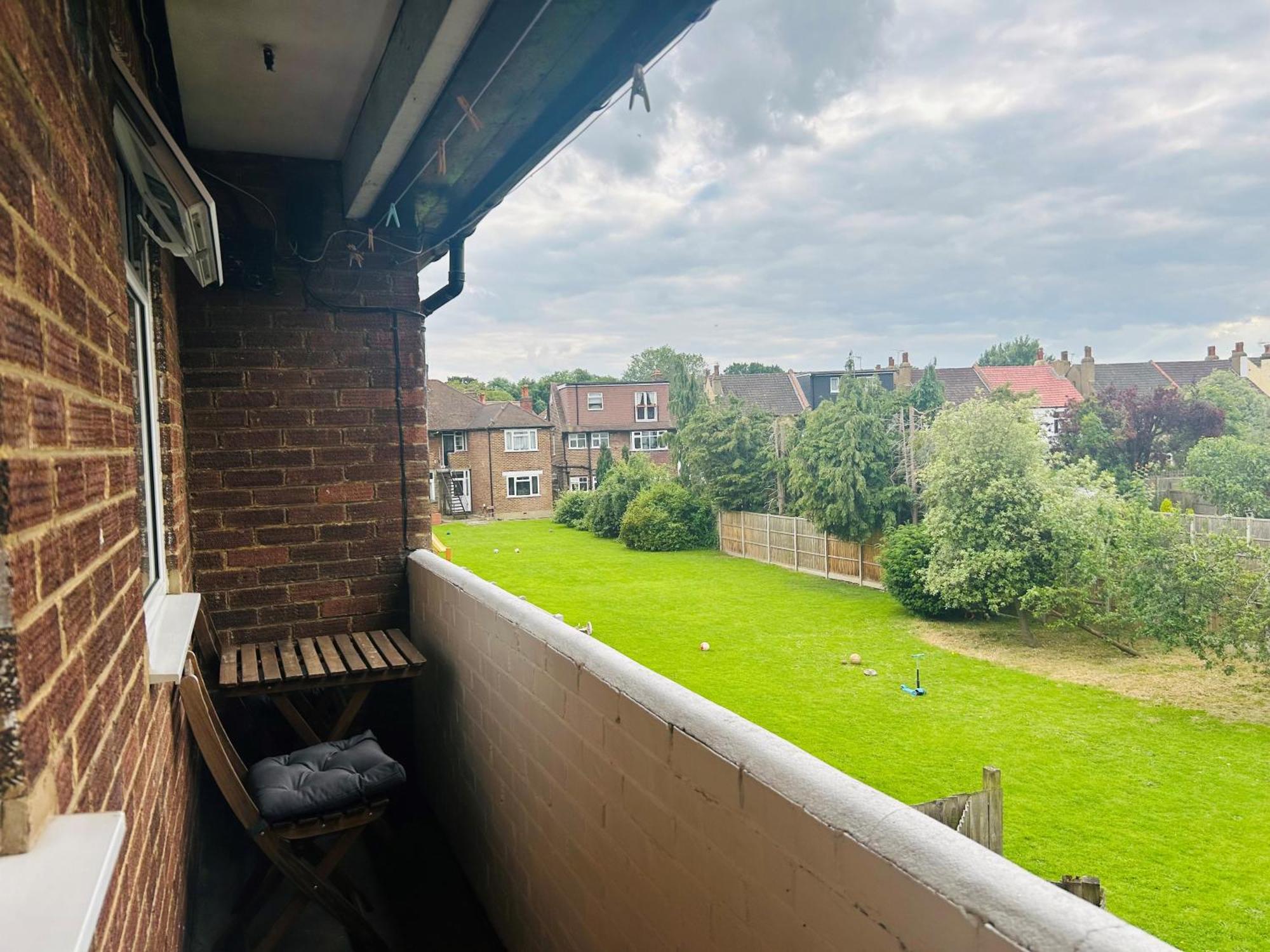 Cosy Wimbledon With 2 Bedrooms * London