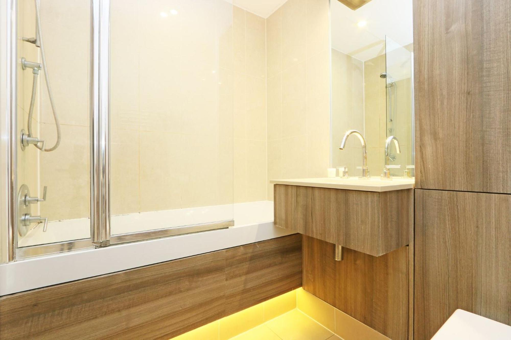 Riverside 1 Bed Appartement