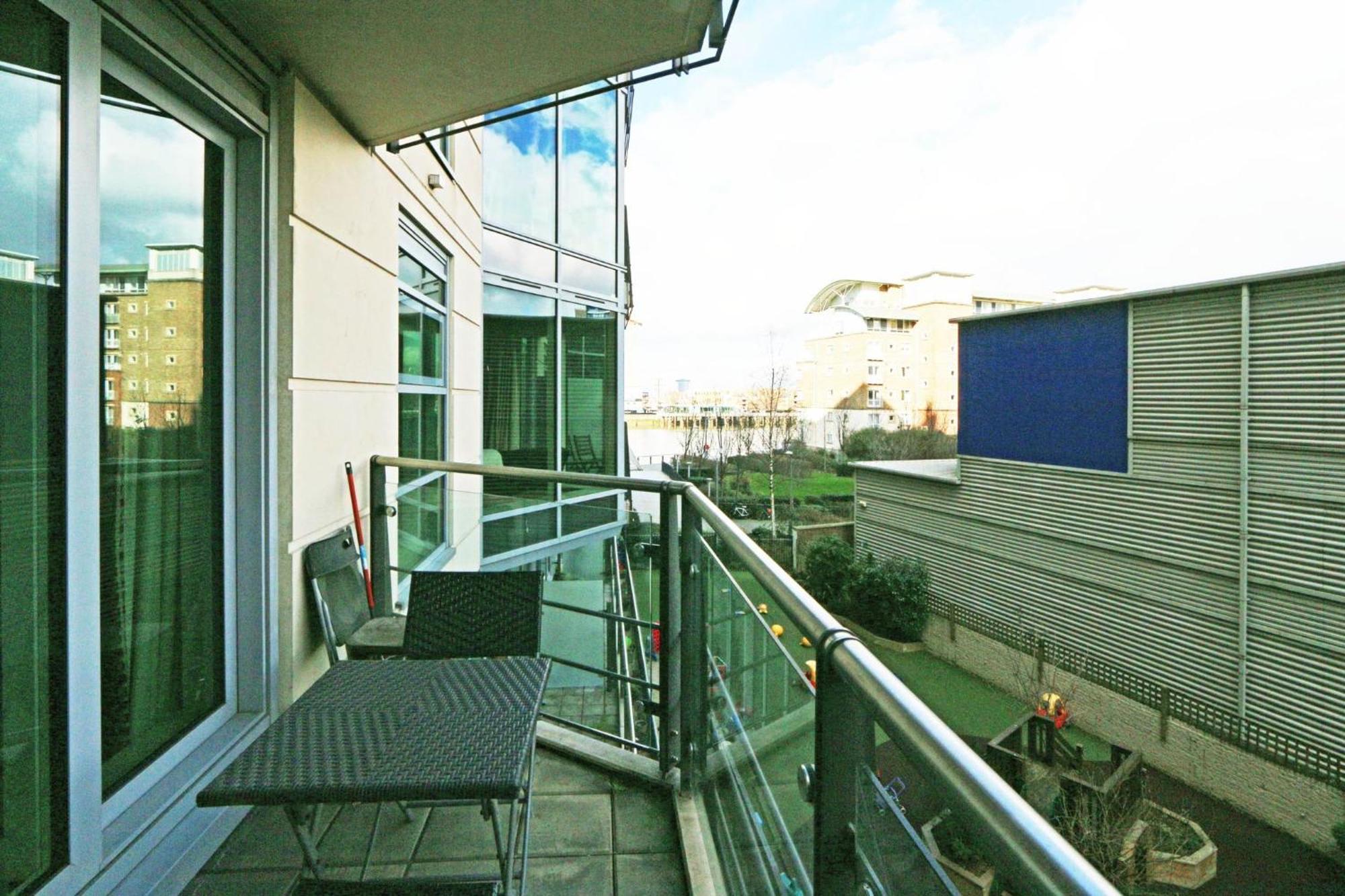 Riverside 1 Bed Appartement Londen