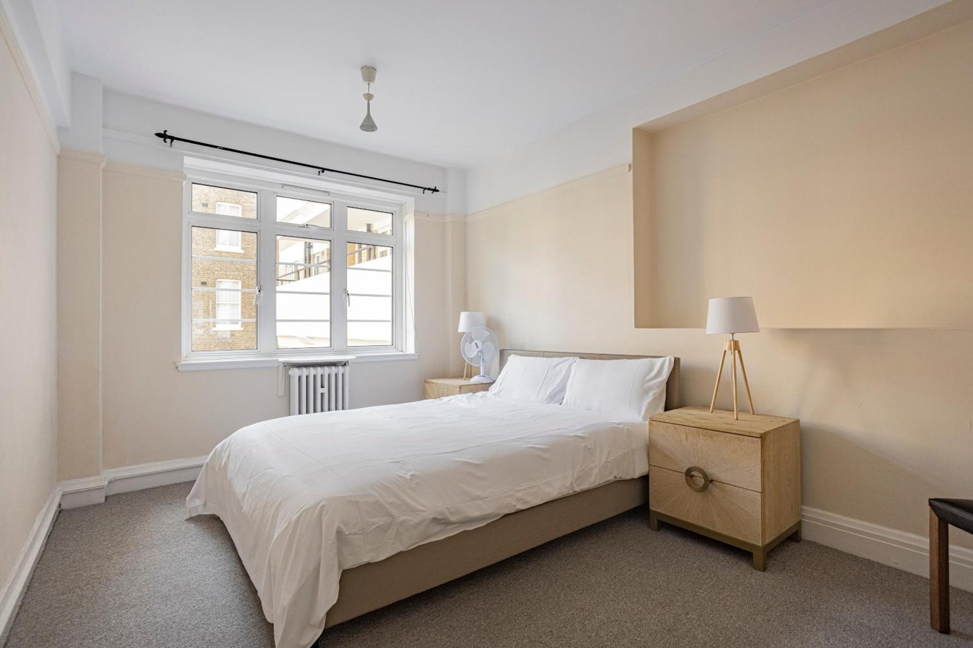Three Bed Flat Near Earls Court Tube Appartement Londres