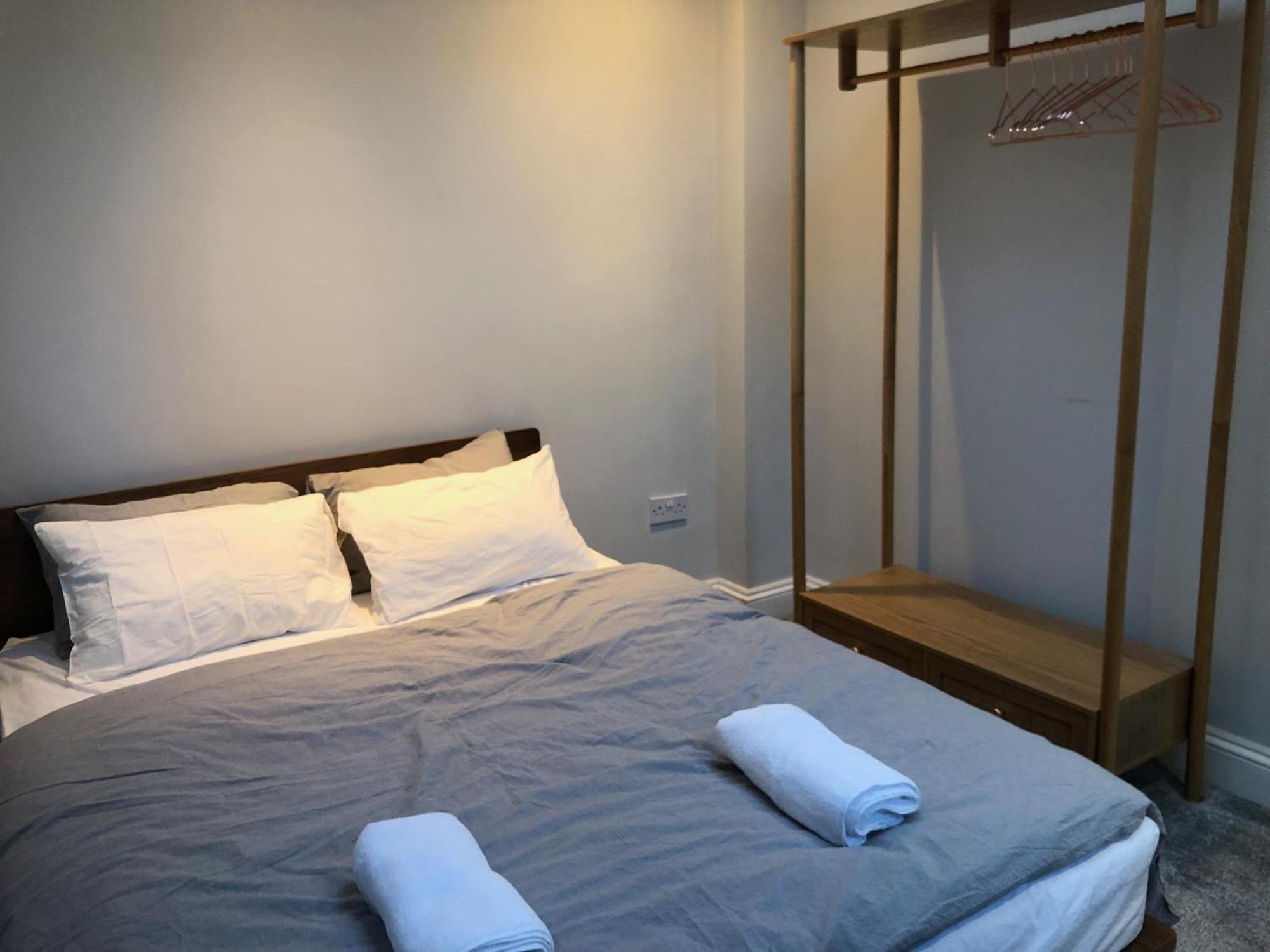 Shared House - Private With Dedicated Guest Bathroom Near Paddington * Londres