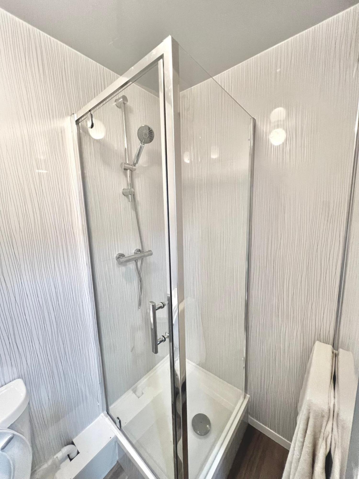 Complete Flat Netflix And Fast Wifi * Londres