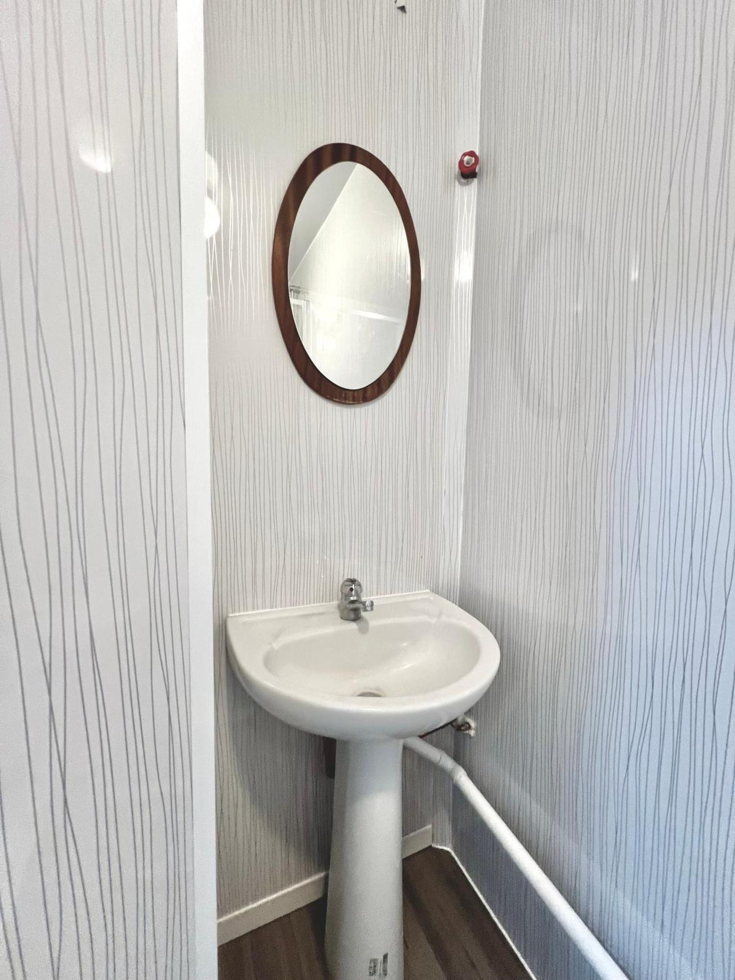 Complete Flat Netflix And Fast Wifi Londres