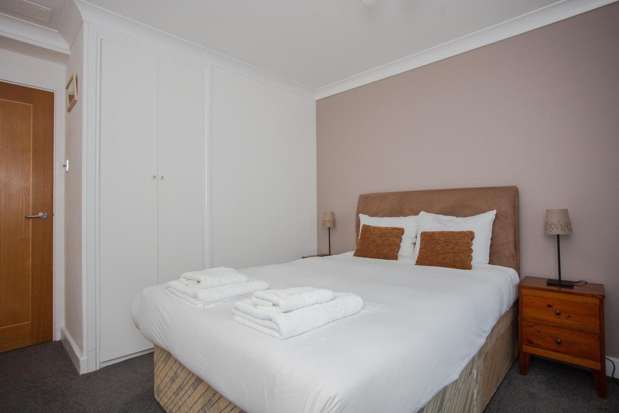 1 Bedroom On The Riverbank Near St Paul's Londres