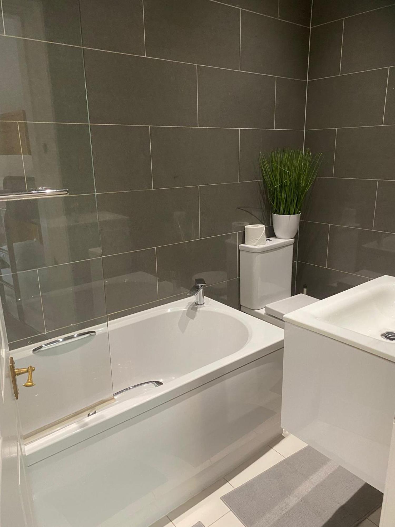 Premium Over Looking Canary Wharf Towers Appartement *