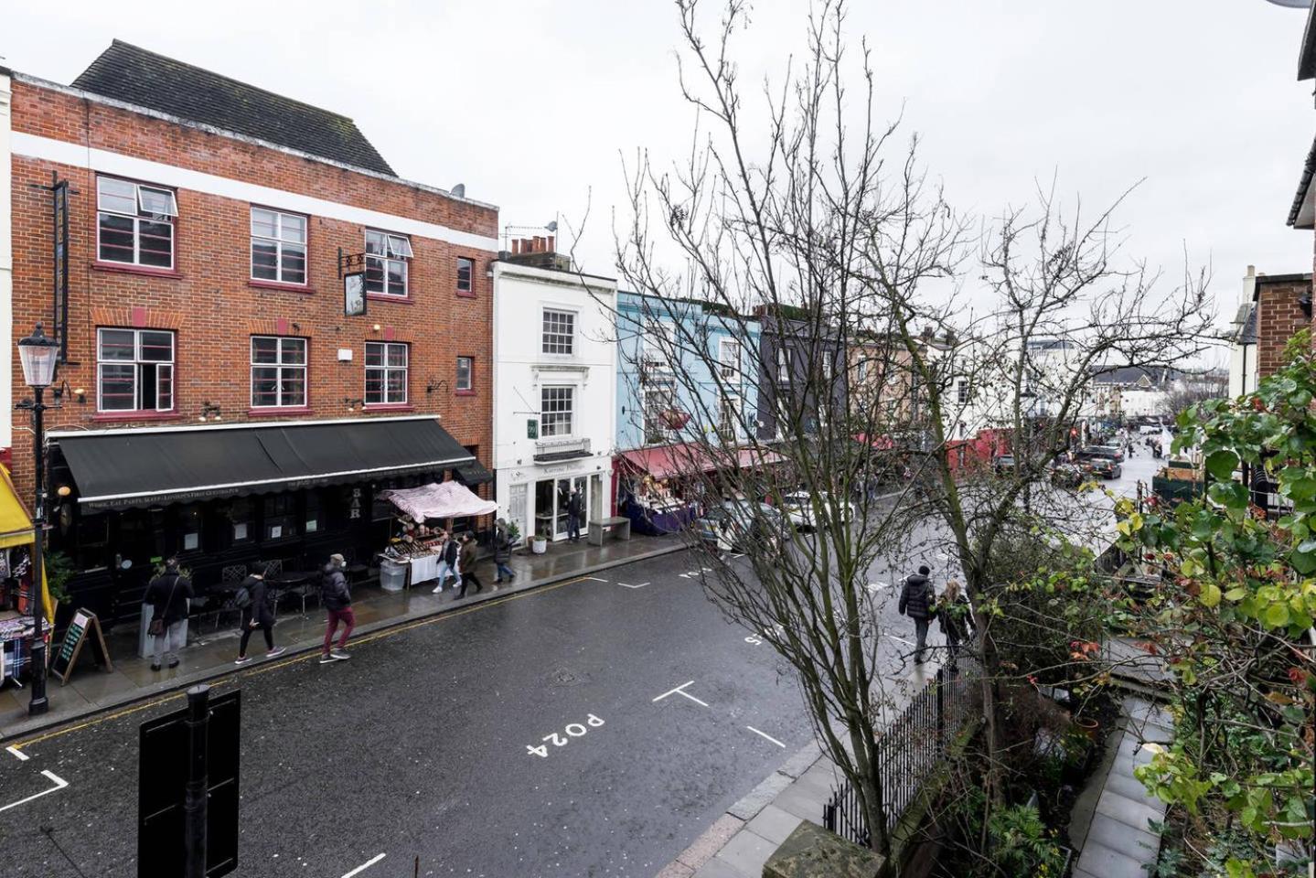 Apartment 3 Bedroom On Portobello Road In Notting Hill London