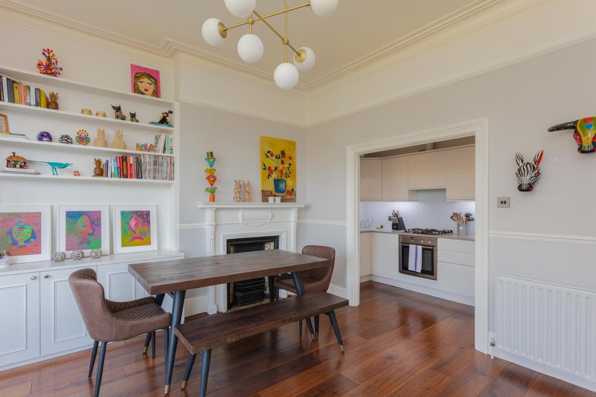 Newly Renovated 3 Bedroom In North West * Londres