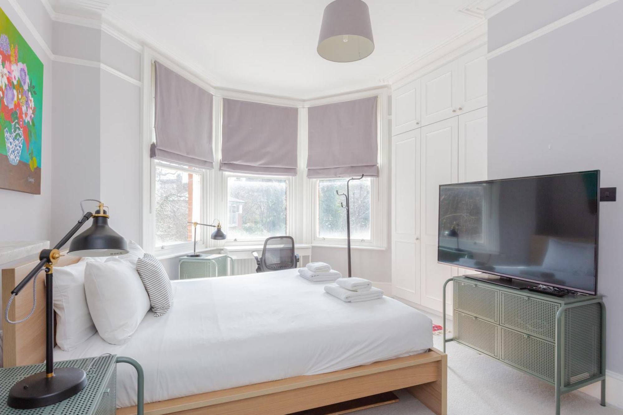 Apartamento Newly Renovated 3 Bedroom In North West