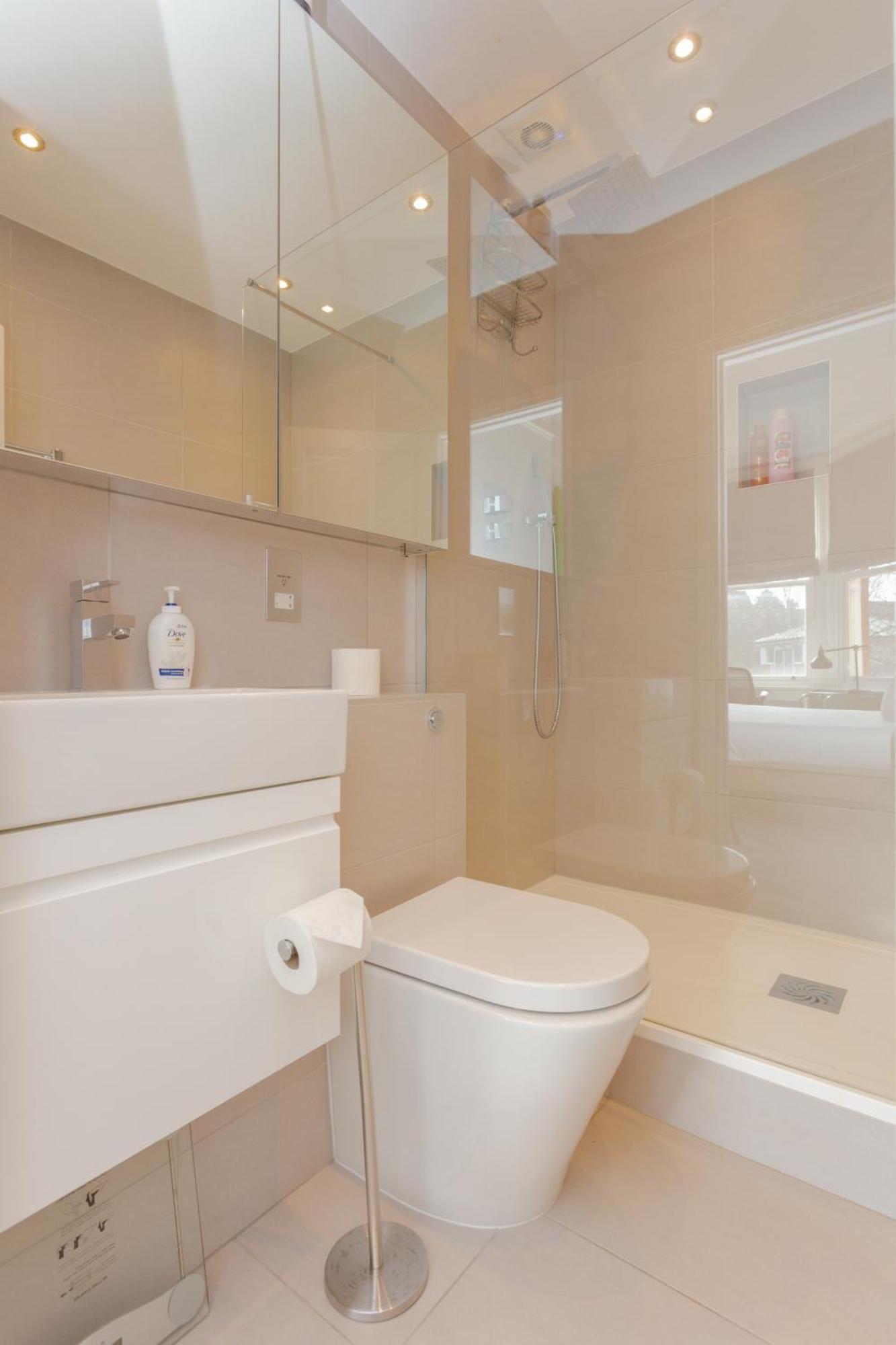 Newly Renovated 3 Bedroom In North West Apartamento