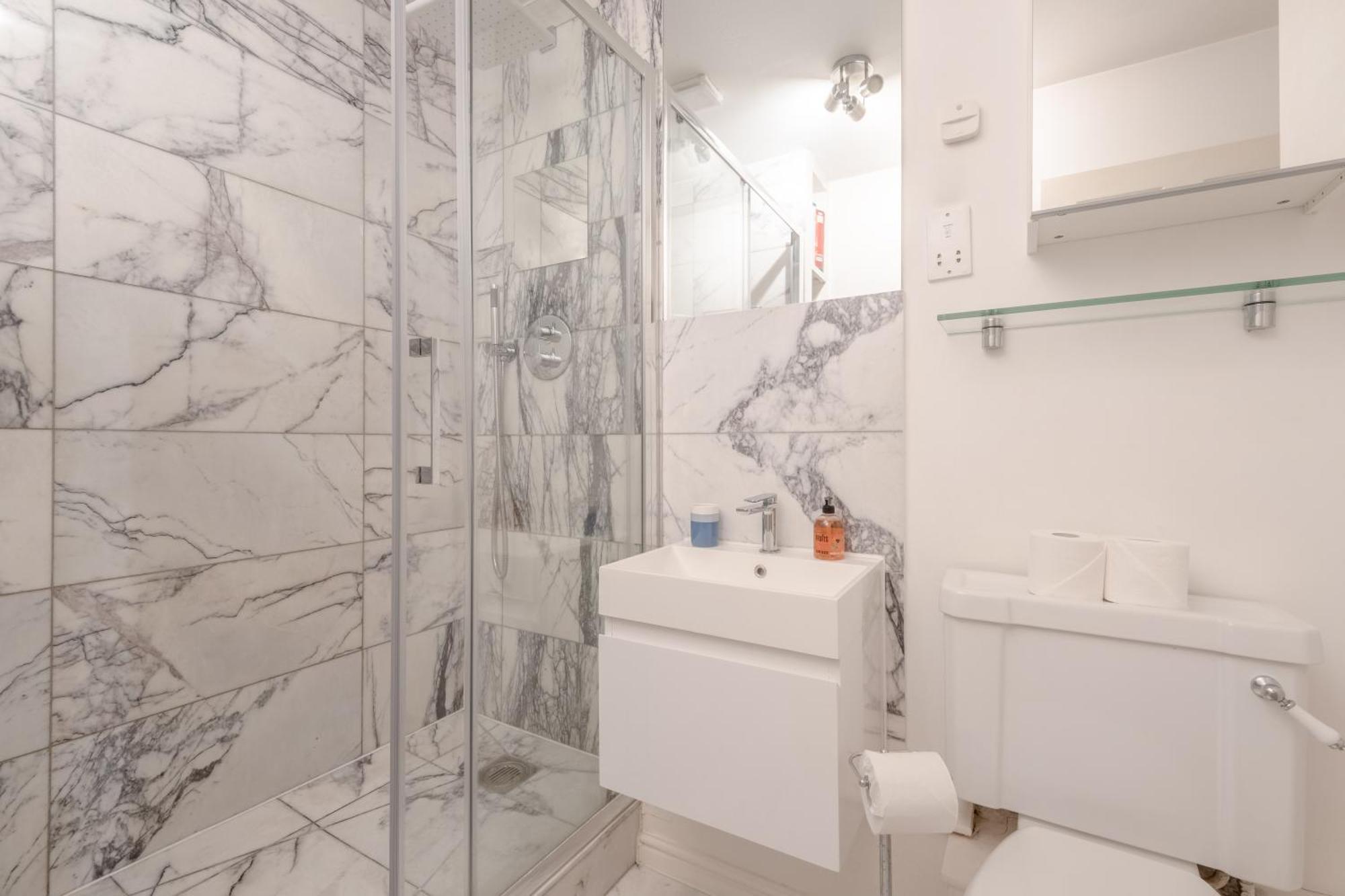 Bright 1 Bedroom Flat In Kensington Olympia Londres