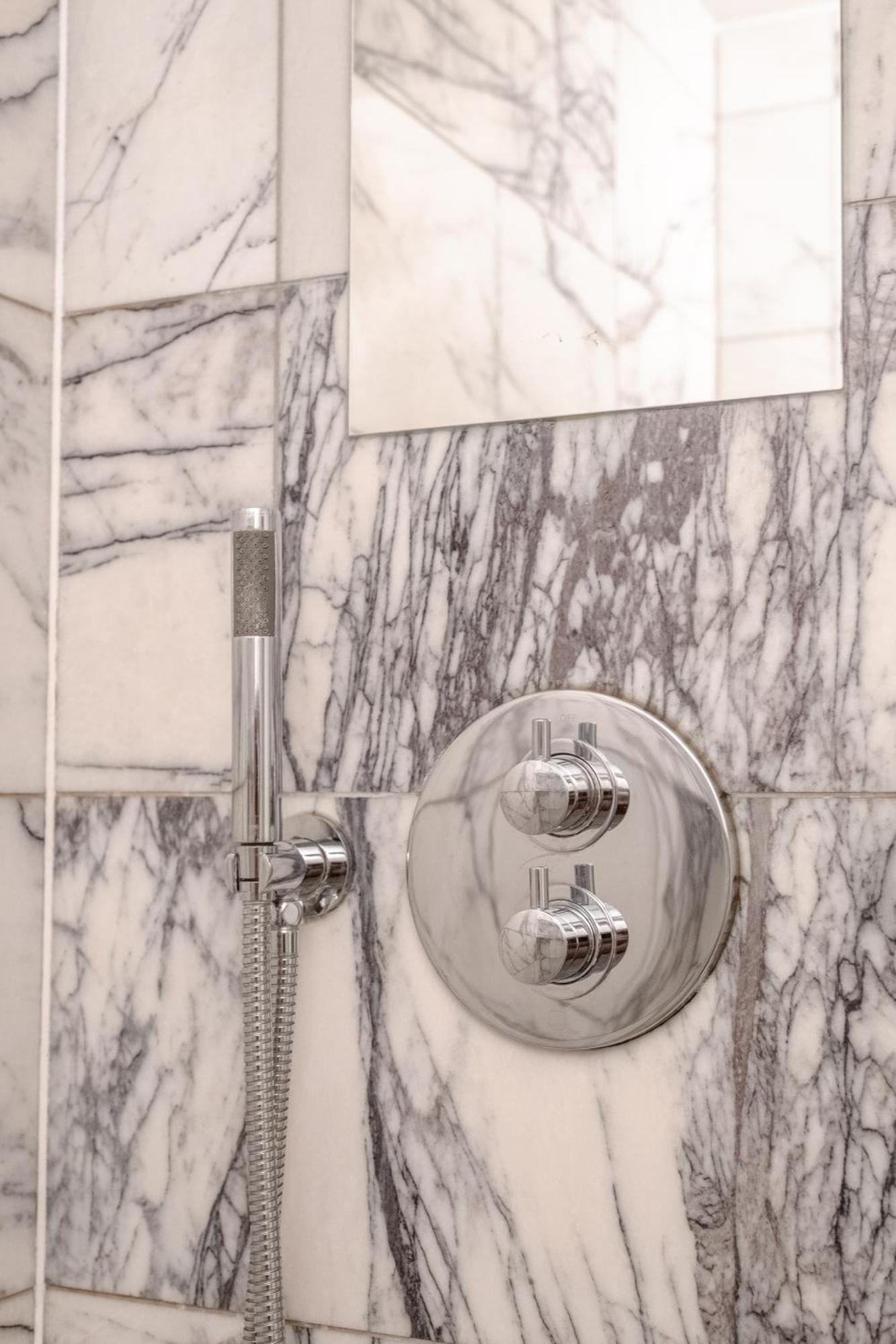 Bright 1 Bedroom Flat In Kensington Olympia Appartement