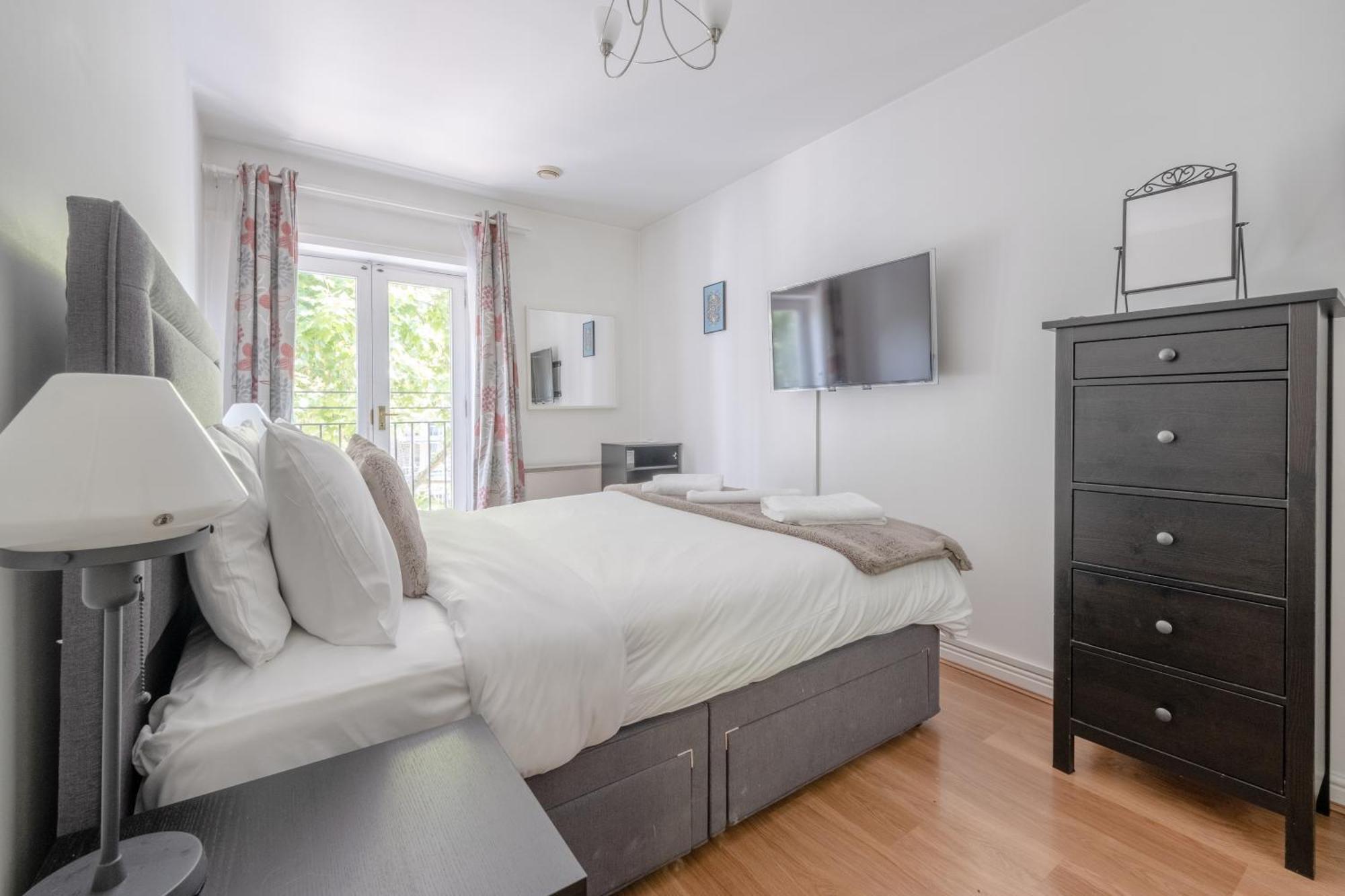 Bright 1 Bedroom Flat In Kensington Olympia Appartement Londres