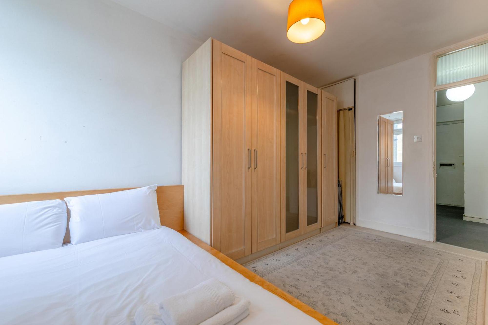 Spacious 3 Bedroom Flat In The Heart Of Shoreditch Appartement Londen