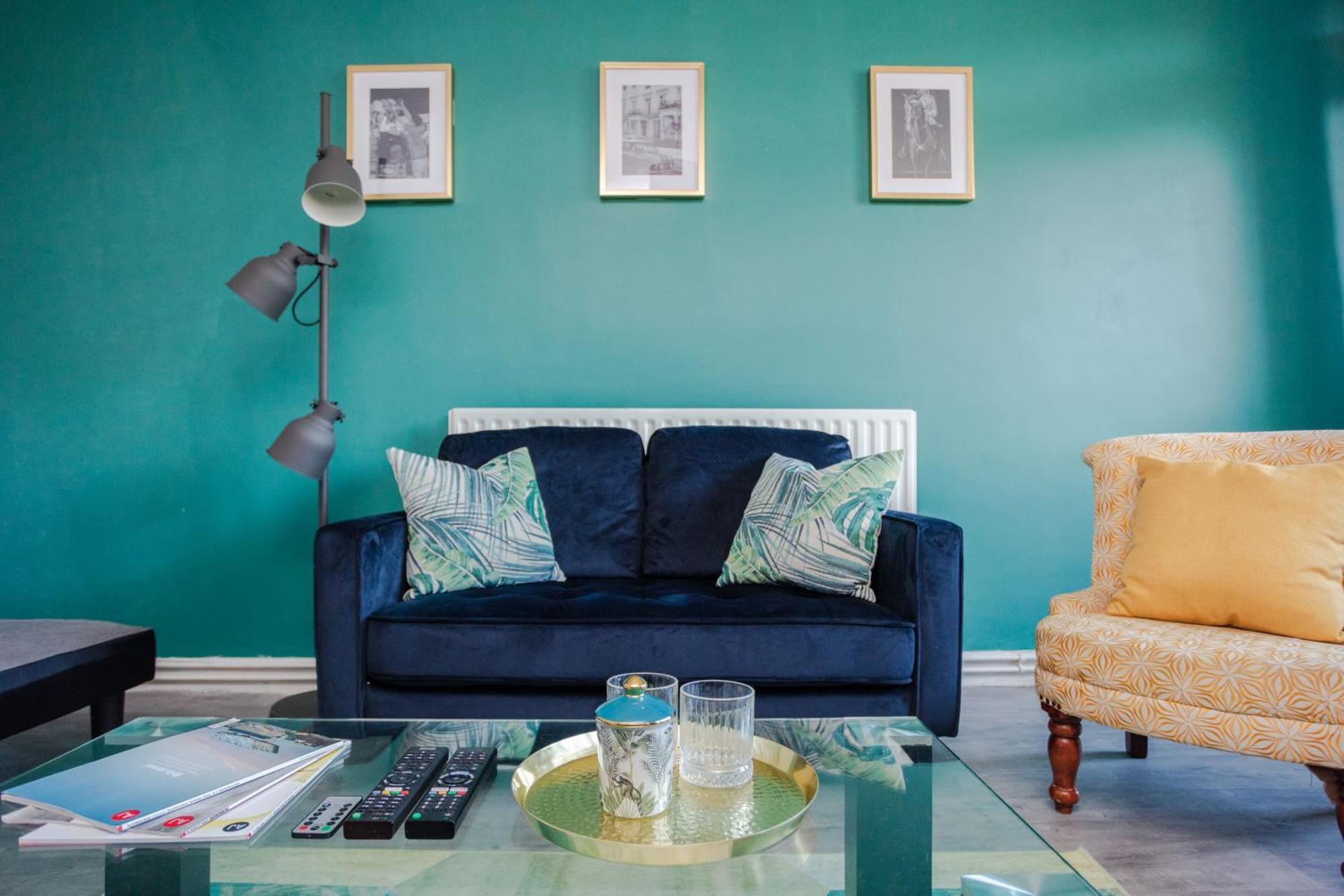 Spacious 3 Bedroom Flat In The Heart Of Shoreditch Londen