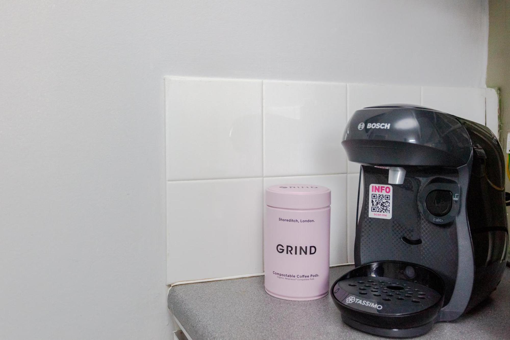 Spacious 3 Bedroom Flat In The Heart Of Shoreditch * Londen