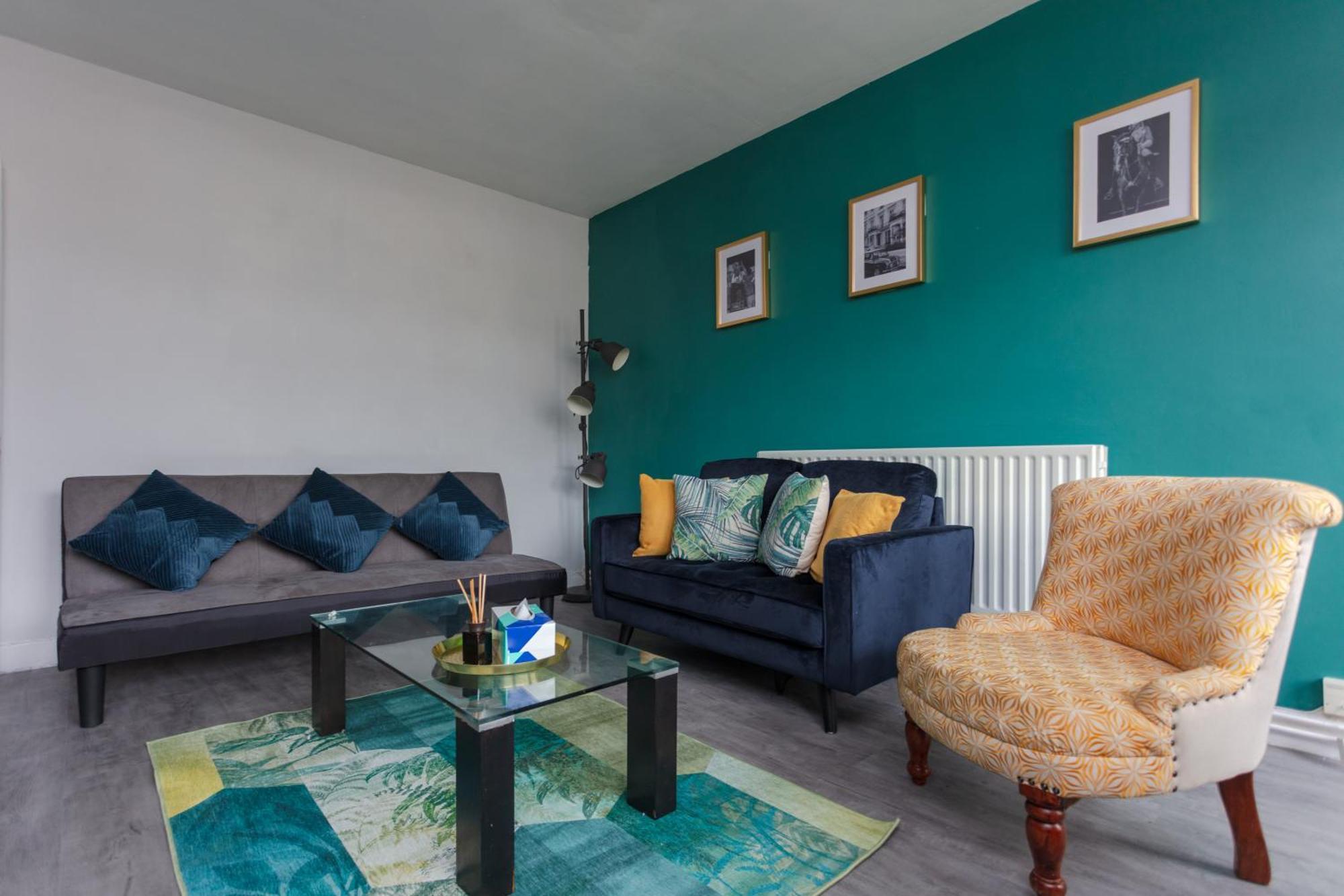 Spacious 3 Bedroom Flat In The Heart Of Shoreditch * Londen