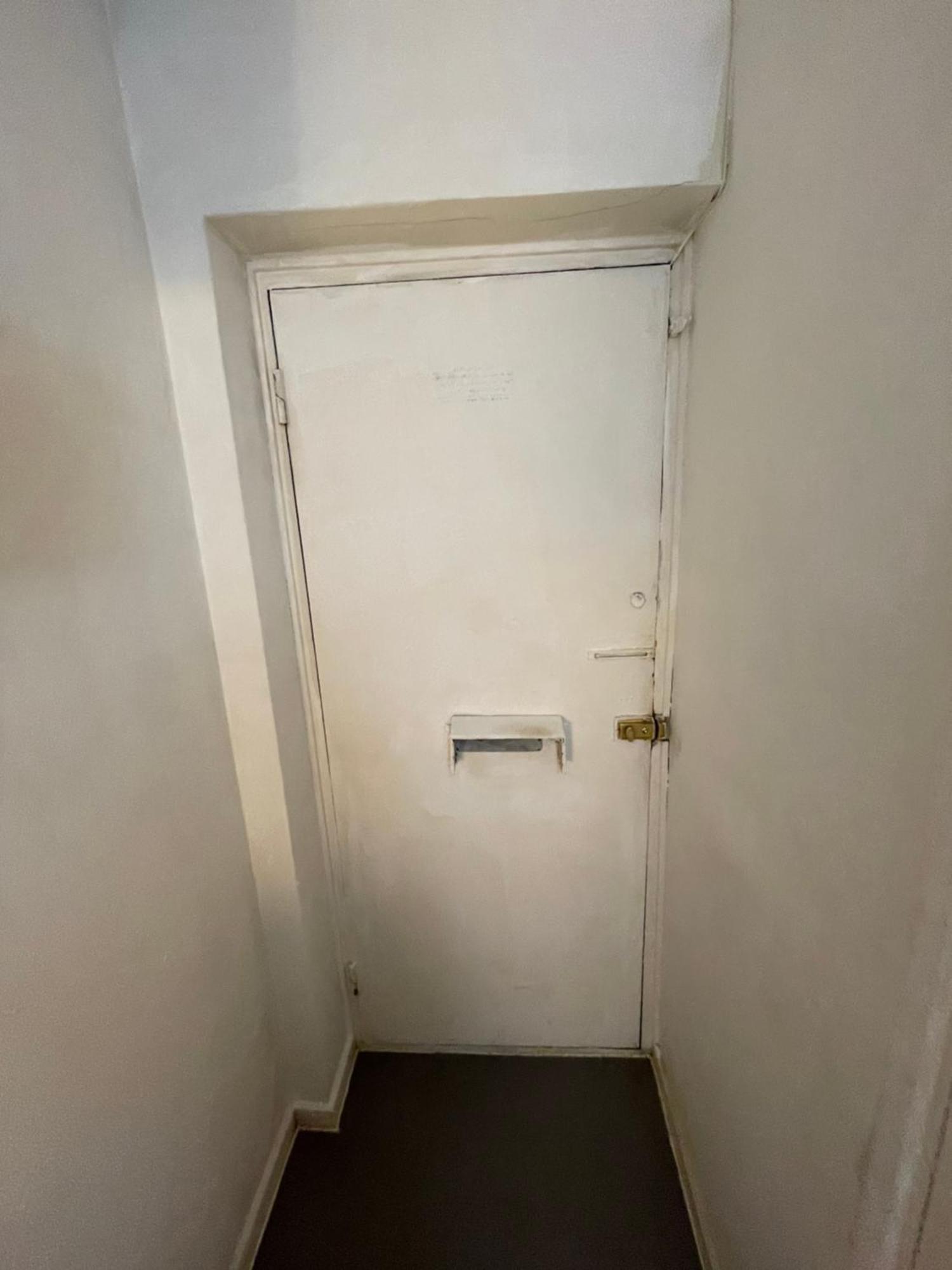 Spacious 3 Bedroom Flat In The Heart Of Shoreditch Londen