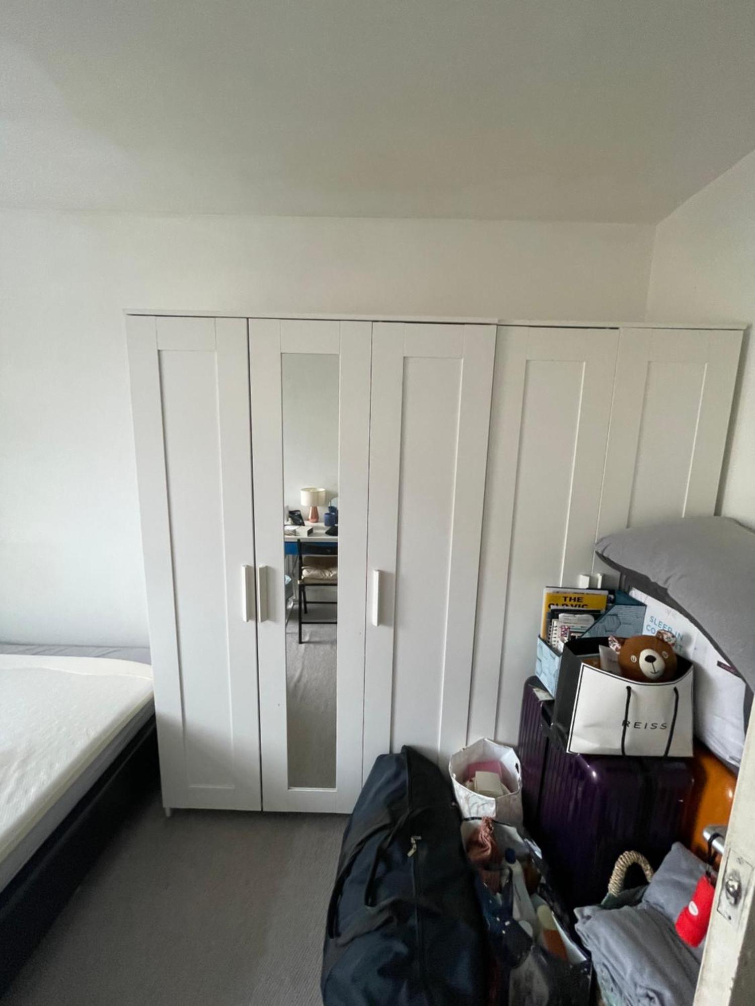 Spacious 3 Bedroom Flat In The Heart Of Shoreditch * Londen
