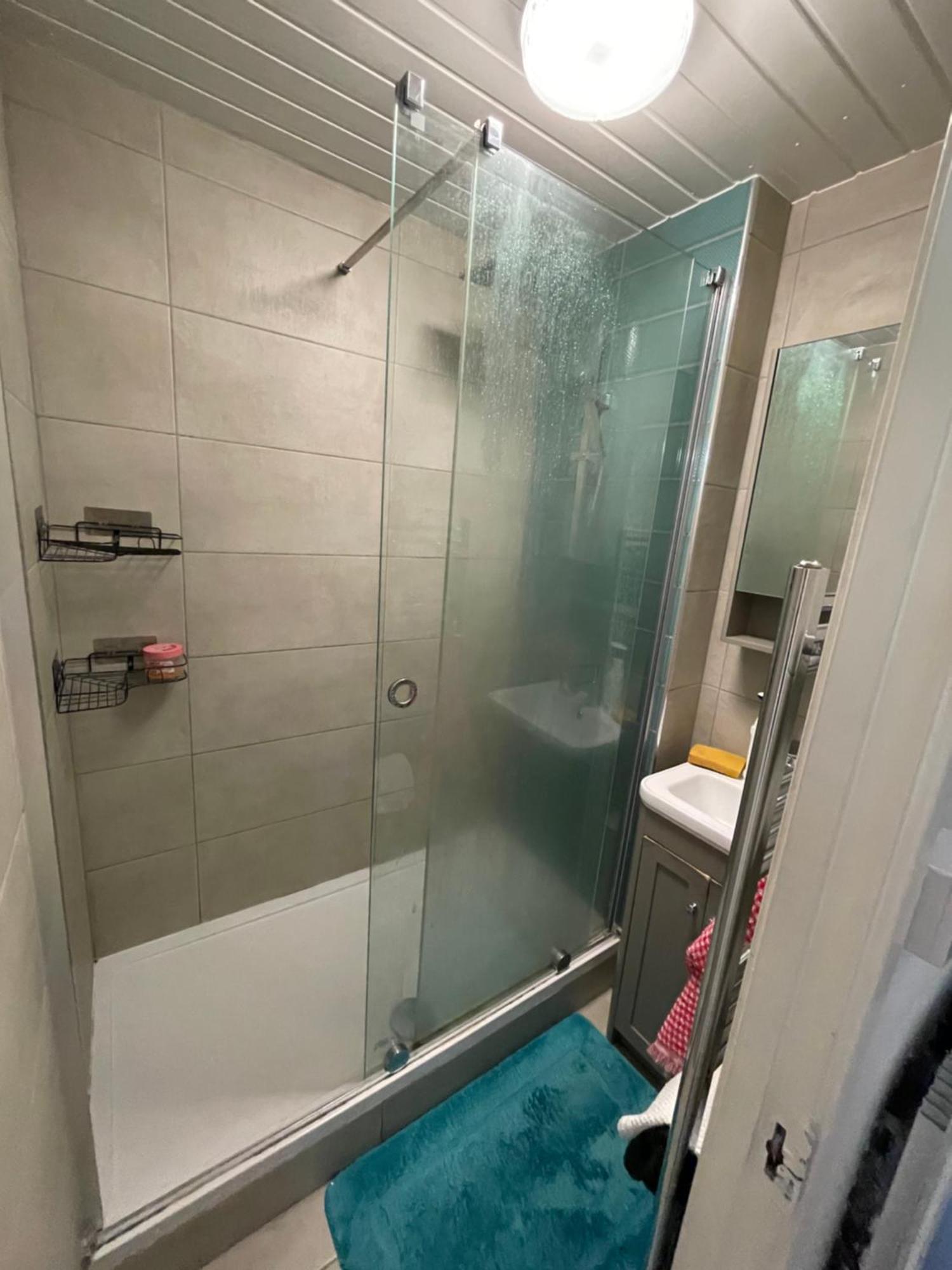 Spacious 3 Bedroom Flat In The Heart Of Shoreditch