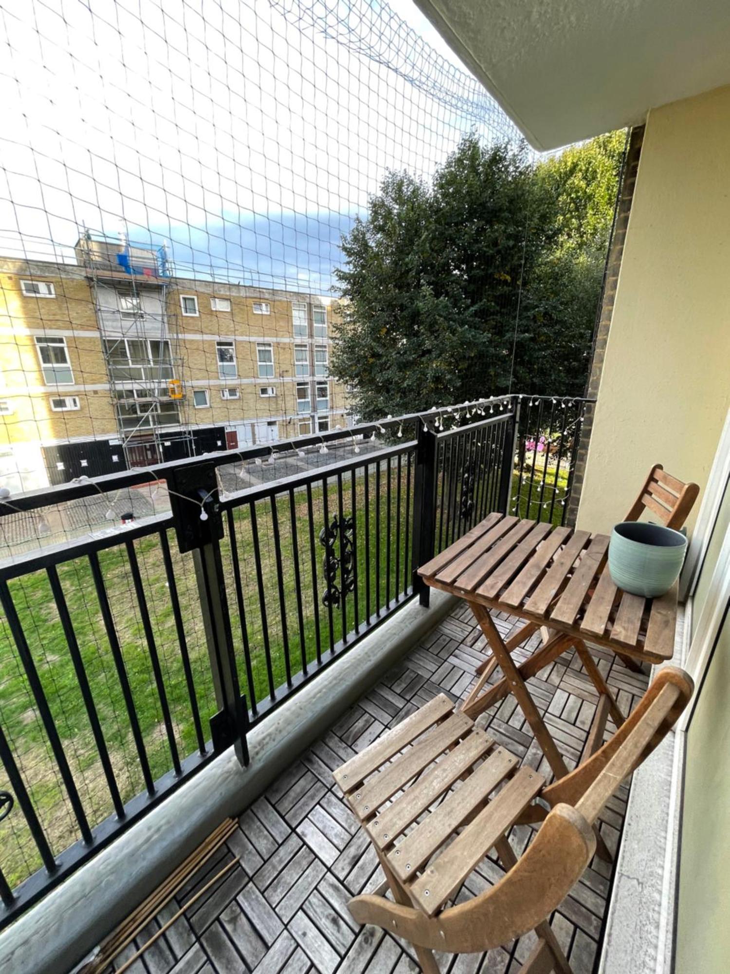 Spacious 3 Bedroom Flat In The Heart Of Shoreditch *
