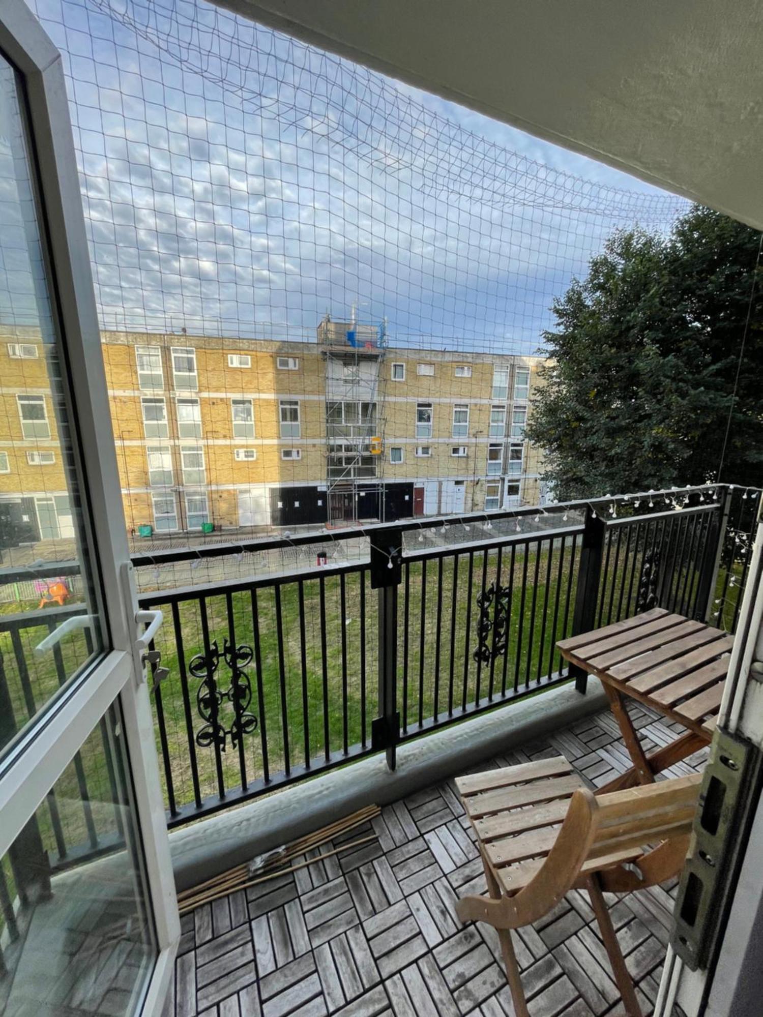 Spacious 3 Bedroom Flat In The Heart Of Shoreditch Londen