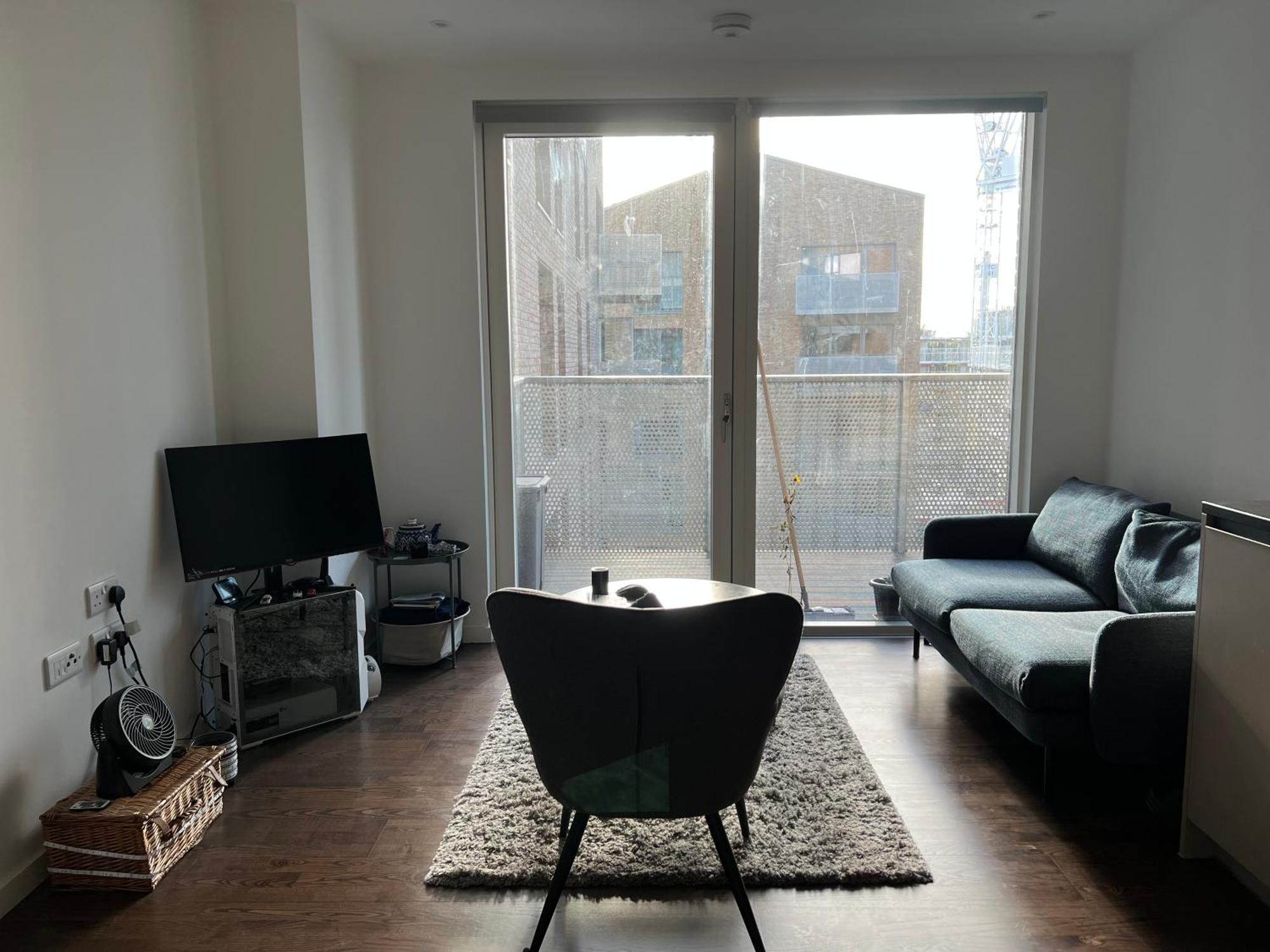 Modern 1 Bedroom With Balcony In Surrey Quays Apartamento Londres