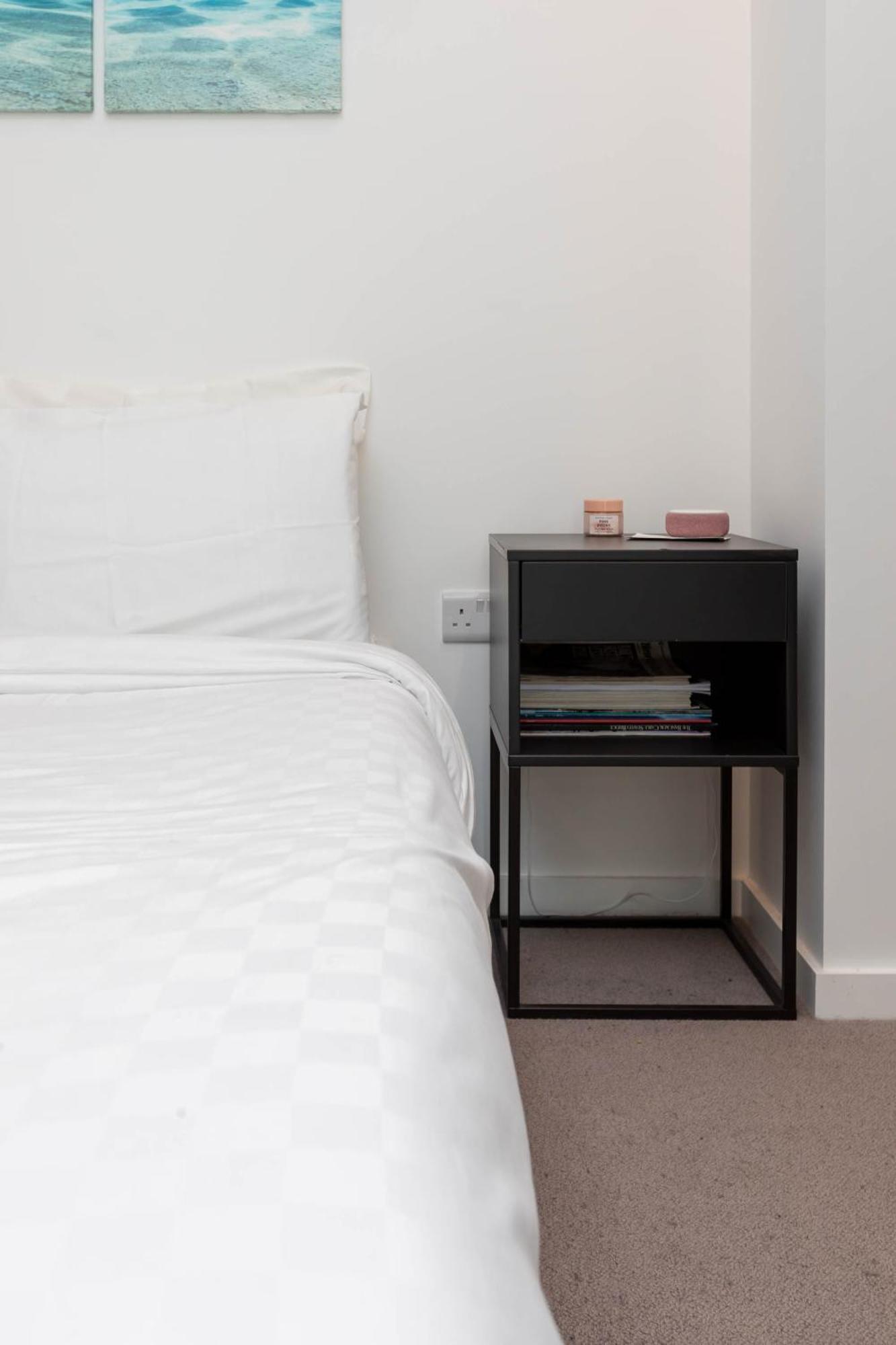 Modern 1 Bedroom With Balcony In Surrey Quays Apartamento *